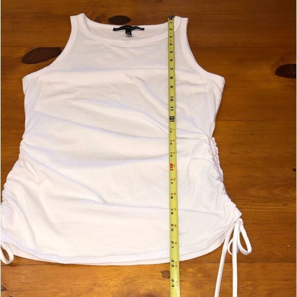 White House Black Mark Side Tie Tank - Picture 12 of 13